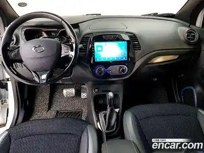 Renault QM3 2017 1.5 Автомат в Москве № 209859, миниатюра 5