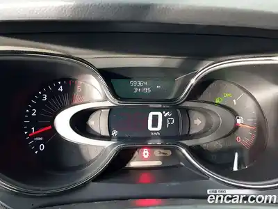 Renault QM3 2017 1.5 Автомат в Москве № 209859, миниатюра 7