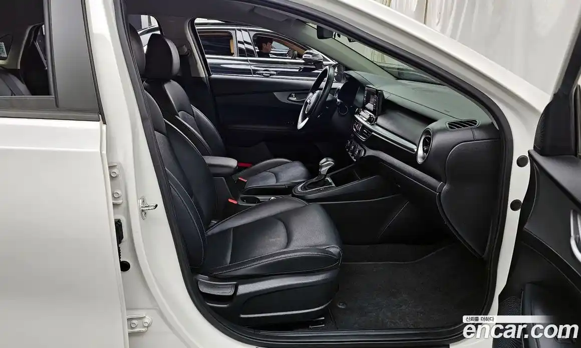 Kia K3 2021 1.6 Автомат в Москве № 21001, фото 11