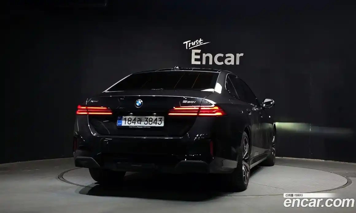 BMW 5-Series 2025 2.0 Автомат в Москве № 210399, фото 3