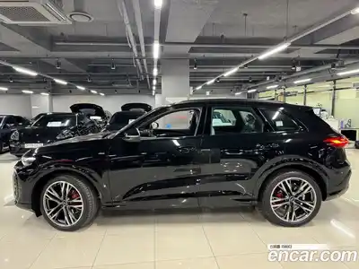 Audi Q5 2025 2.0 Автомат в Москве № 210759, миниатюра 2