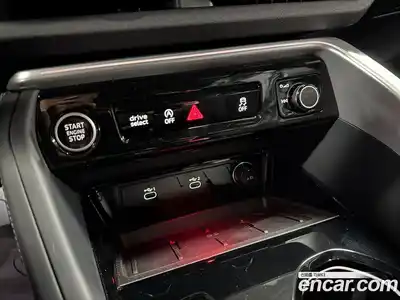 Audi Q5 2025 2.0 Автомат в Москве № 210759, миниатюра 7