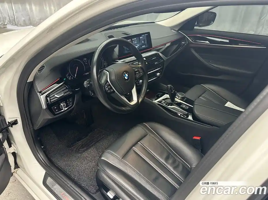 BMW 5-Series 2018 2.0 Автомат в Москве № 211723, фото 13