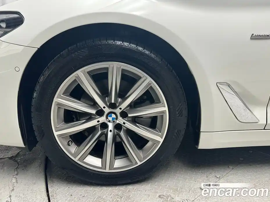 BMW 5-Series 2018 2.0 Автомат в Москве № 211723, фото 20