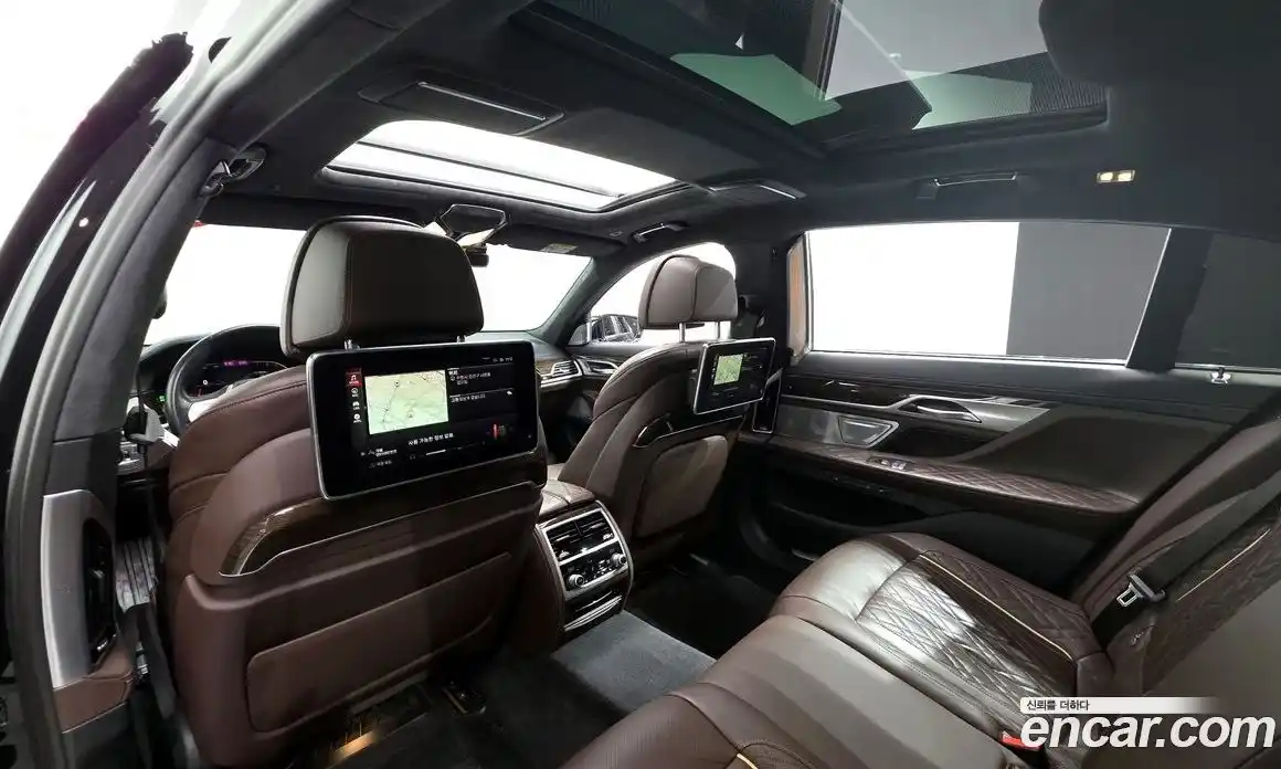 BMW 7-Series 2022 3.0 Автомат в Москве № 211747, фото 10