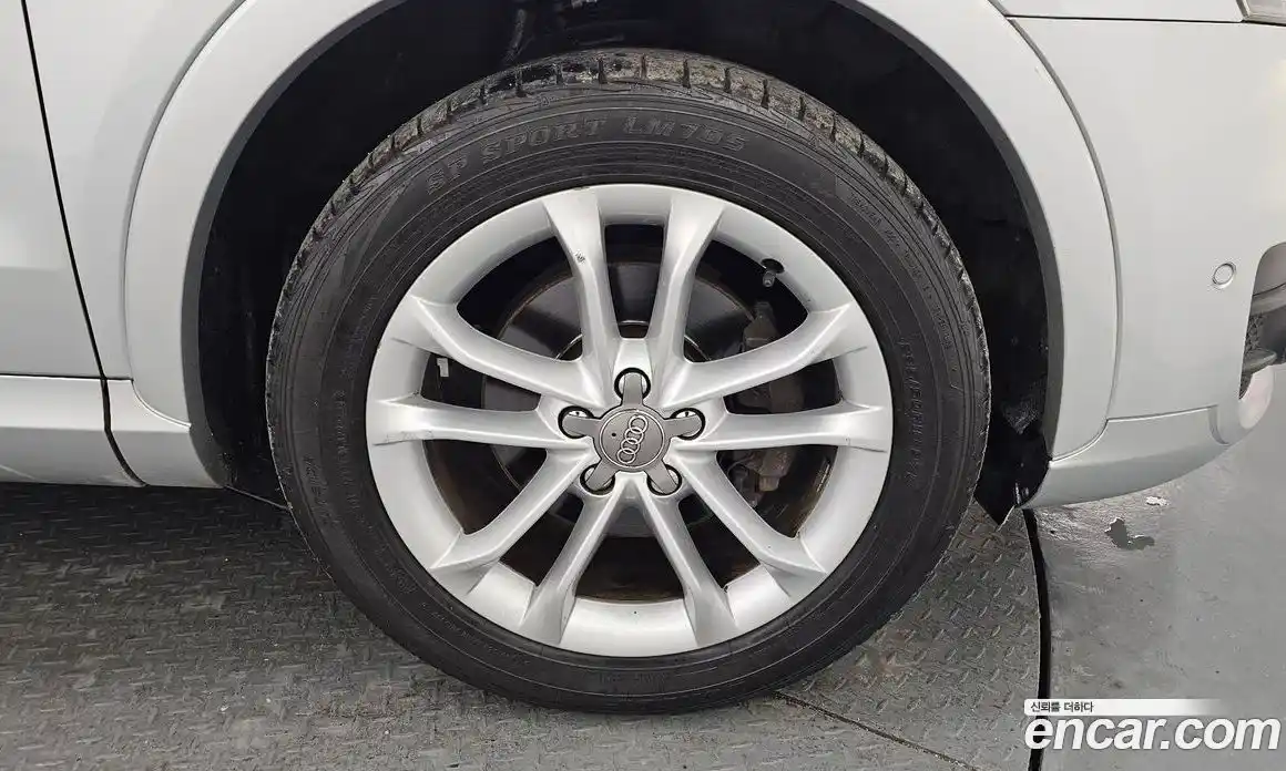 Audi Q3 2012 2.0 Автомат в Москве № 212562, фото 8