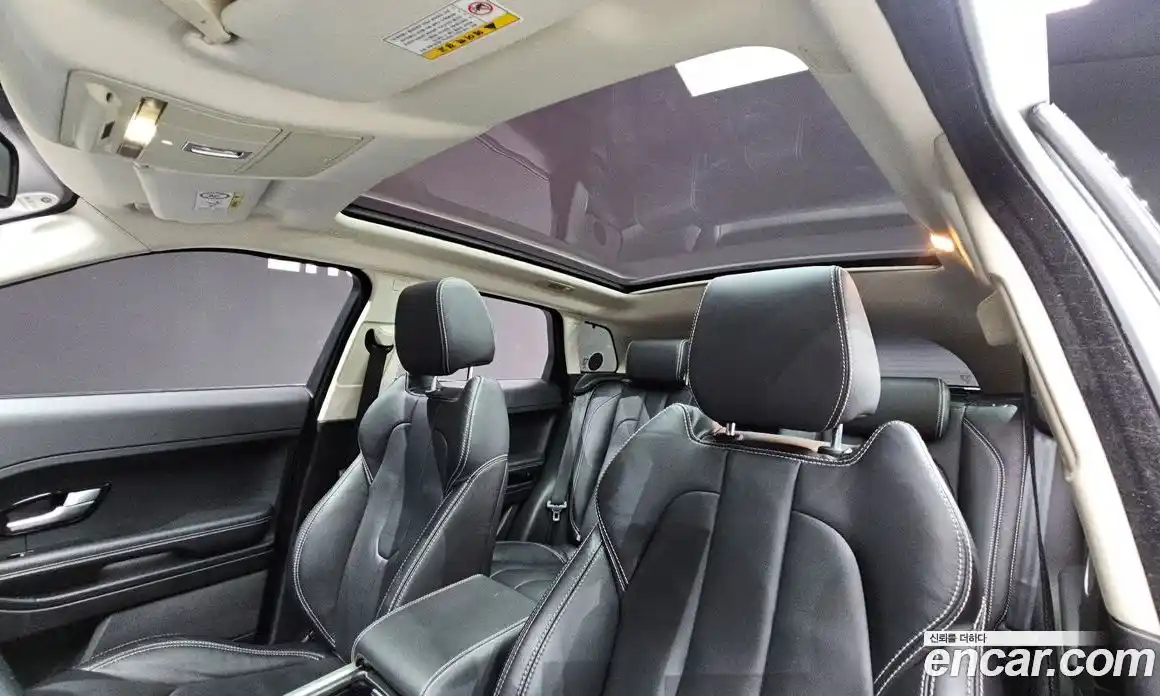 Land Rover Range-Rover Evoque 2015 2.2 Автомат в Москве № 213556, фото 1