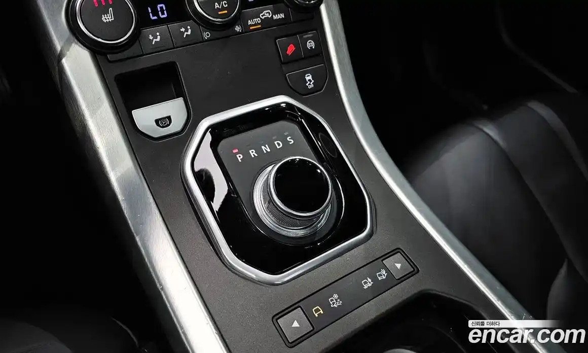 Land Rover Range-Rover Evoque 2015 2.2 Автомат в Москве № 213556, фото 12