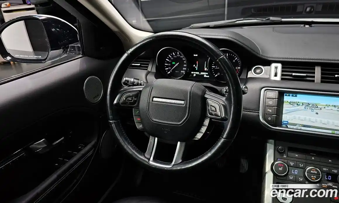 Land Rover Range-Rover Evoque 2015 2.2 Автомат в Москве № 213556, фото 17