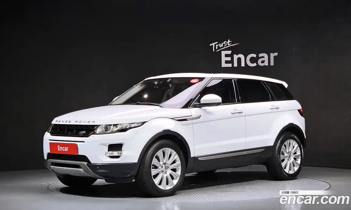 Land Rover Range-Rover Evoque 2015 2.2 Автомат в Москве № 213556, фото 2