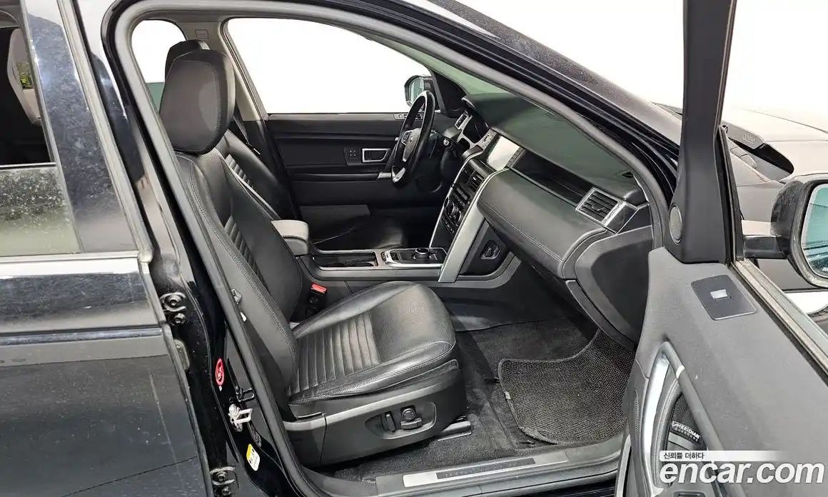 Land Rover Discovery Sport 2018 2.0 Автомат в Москве № 213627, фото 11