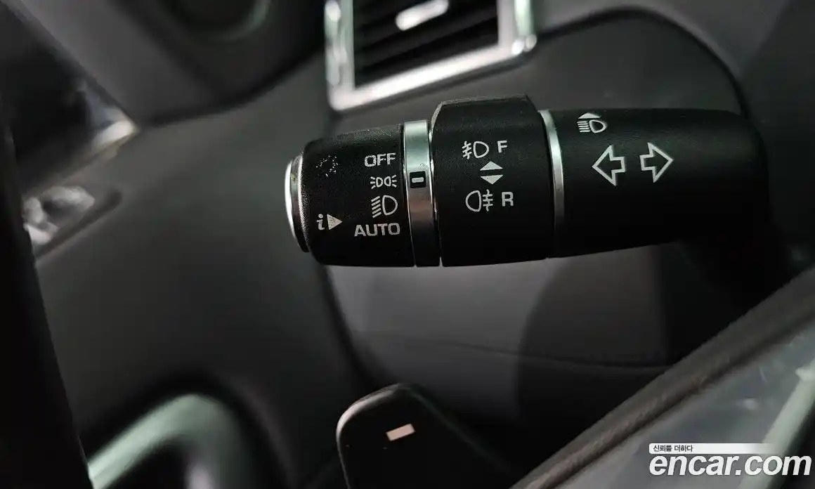 Land Rover Discovery Sport 2018 2.0 Автомат в Москве № 213627, фото 14