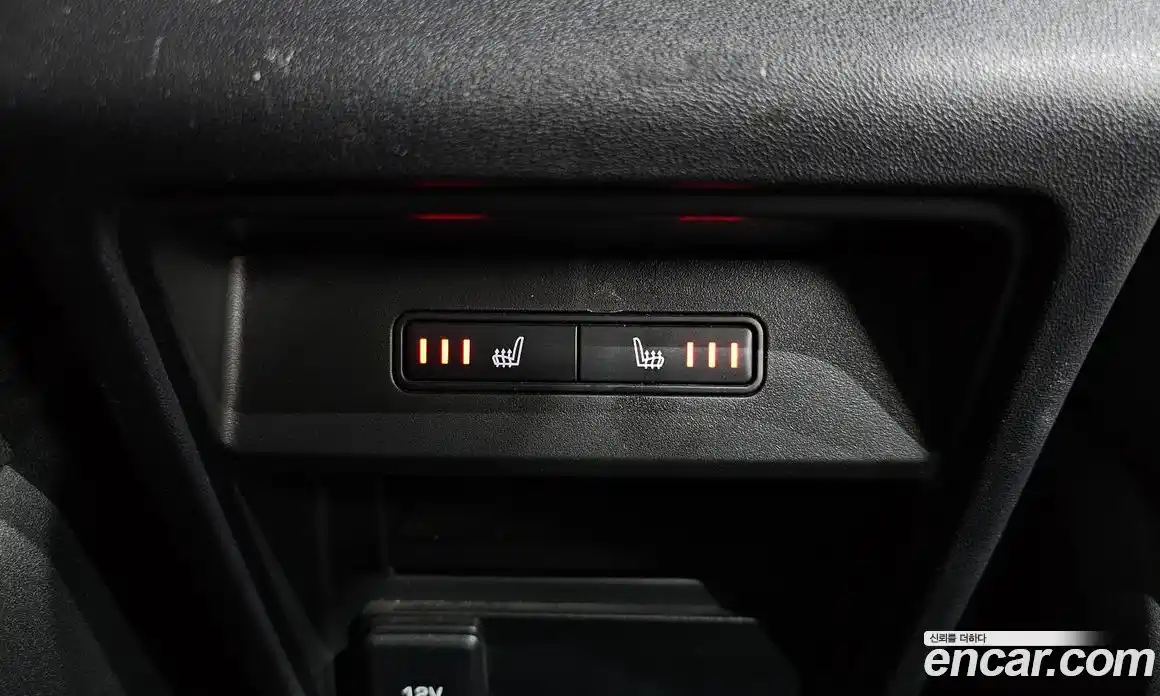 Land Rover Discovery Sport 2018 2.0 Автомат в Москве № 213627, фото 18