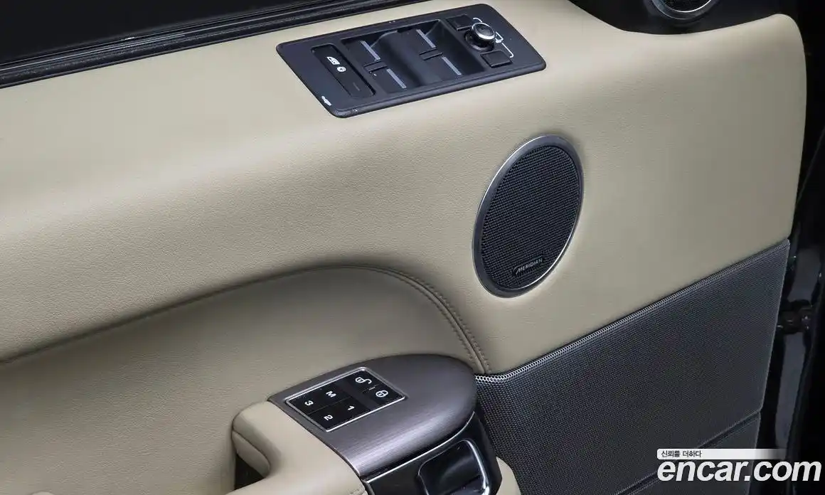 Land Rover Range-Rover Sport 2014 3.0 Автомат в Москве № 213717, фото 16