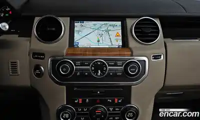 Land Rover Discovery 2015 3.0 Автомат в Москве № 213814, миниатюра 12