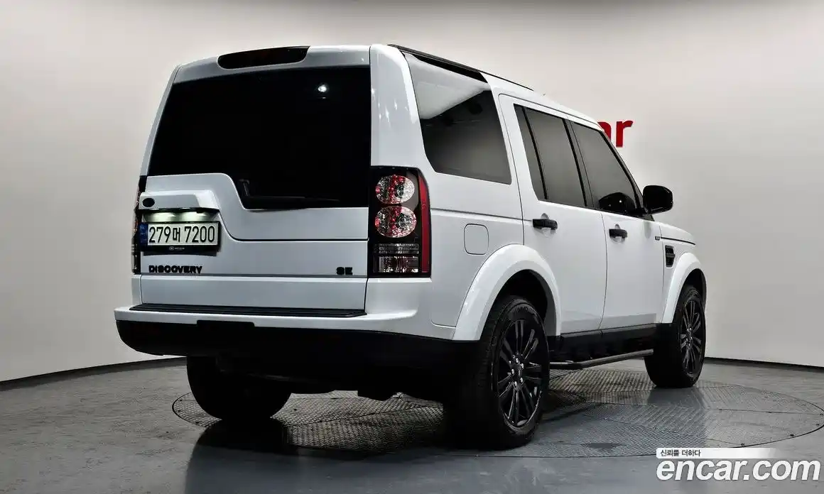 Land Rover Discovery 2015 3.0 Автомат в Москве № 213814, фото 18