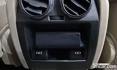 Land Rover Discovery 2015 3.0 Автомат в Москве № 213814, миниатюра 10