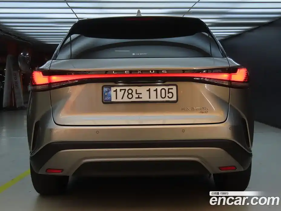 Lexus RX 2024 2.5 Автомат в Москве № 214786, фото 4