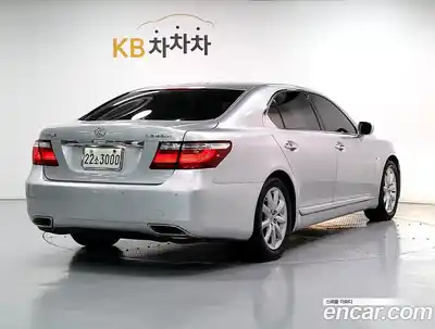 Lexus LS 2008 4.6 Автомат в Москве № 214850, миниатюра 3