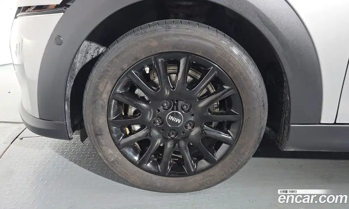 Mini Cooper 2024 1.5 Автомат в Москве № 222097, фото 9