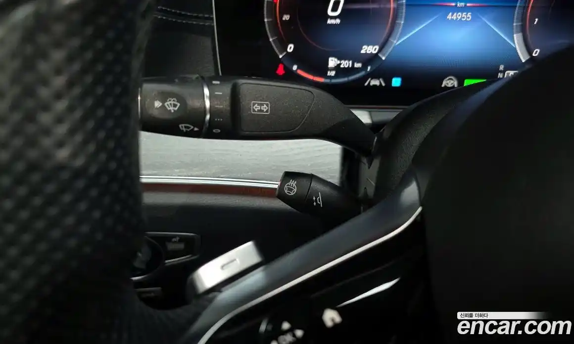 Mercedes-Benz E-Class 2022 2.0 Автомат в Москве № 225159, фото 16