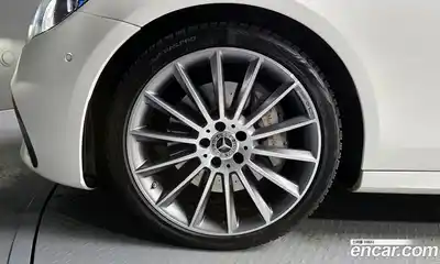 Mercedes-Benz E-Class 2022 2.0 Автомат в Москве № 225159, миниатюра 8