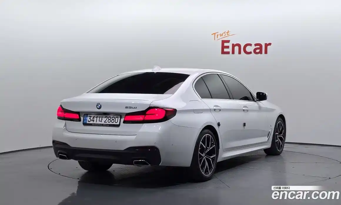 BMW 5-Series 2023 2.0 Автомат в Москве № 228033, фото 13