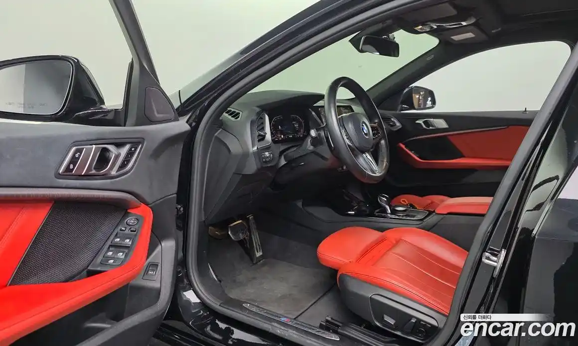 BMW 1-Series 2021 2.0 Автомат в Москве № 229224, фото 3