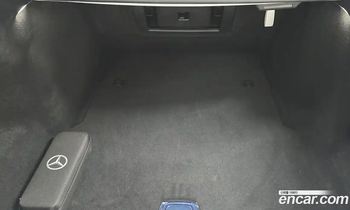 Mercedes-Benz S-Class 2024 4.0 Автомат в Москве № 229340, фото 18