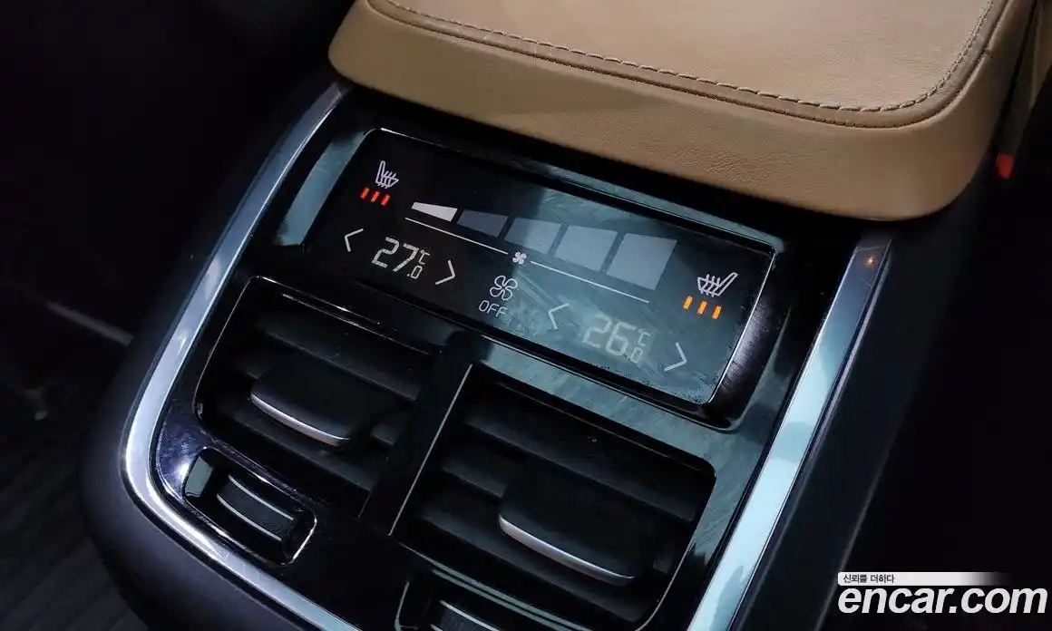 Volvo XC90 2017 2.0 Автомат в Москве № 230536, фото 10