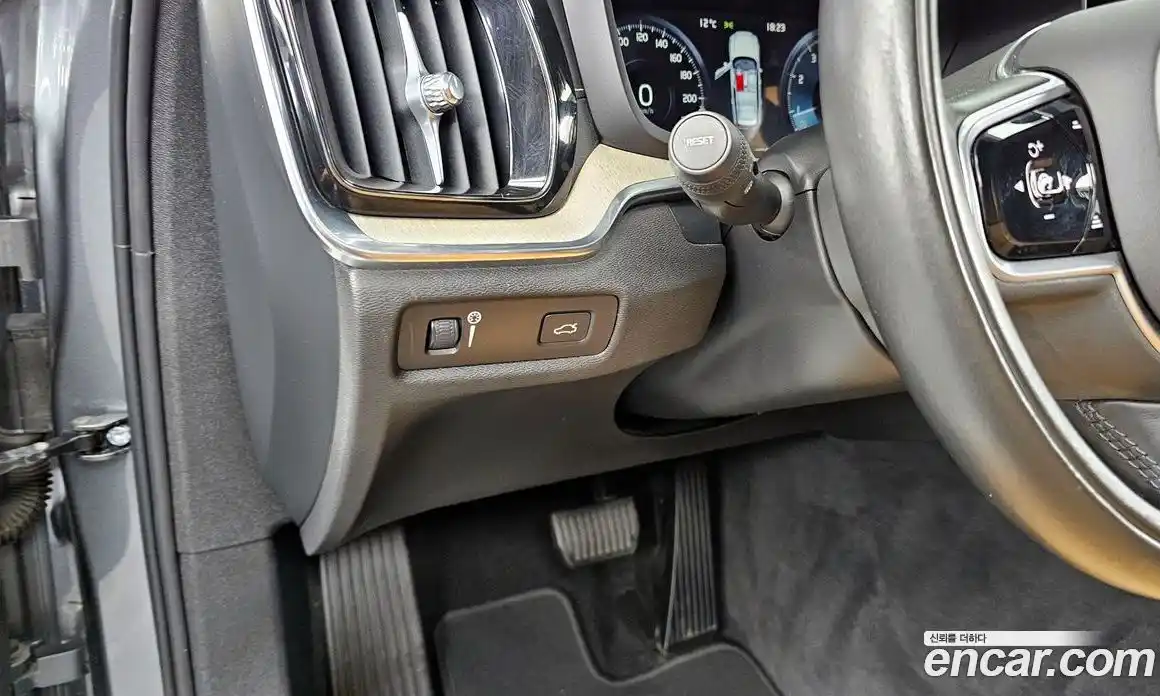 Volvo V60 2020 2.0 Автомат в Москве № 230571, фото 14