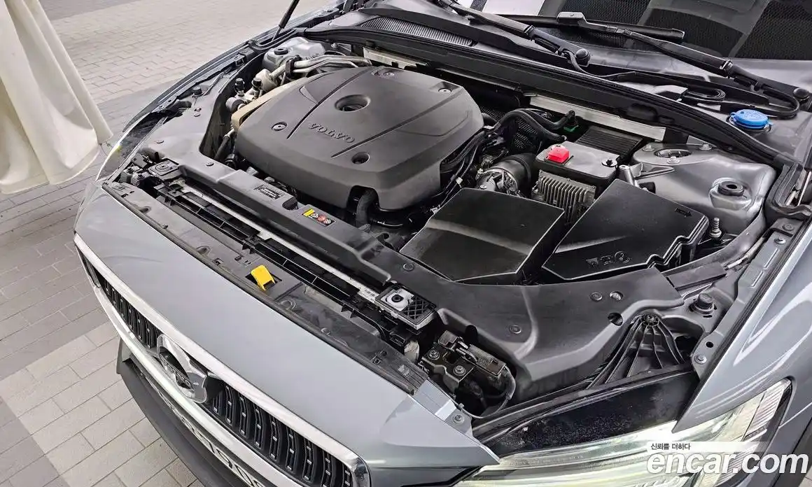 Volvo V60 2020 2.0 Автомат в Москве № 230571, фото 18