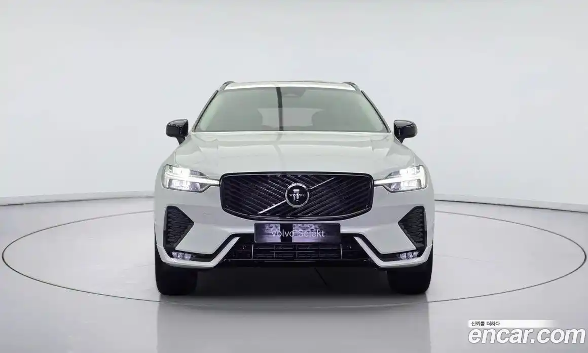 Volvo XC60 2026 2.0 Автомат в Москве № 230737, фото 3