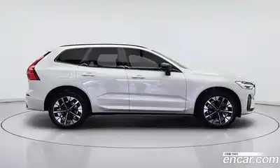 Volvo XC60 2026 2.0 Автомат в Москве № 230737, миниатюра 4