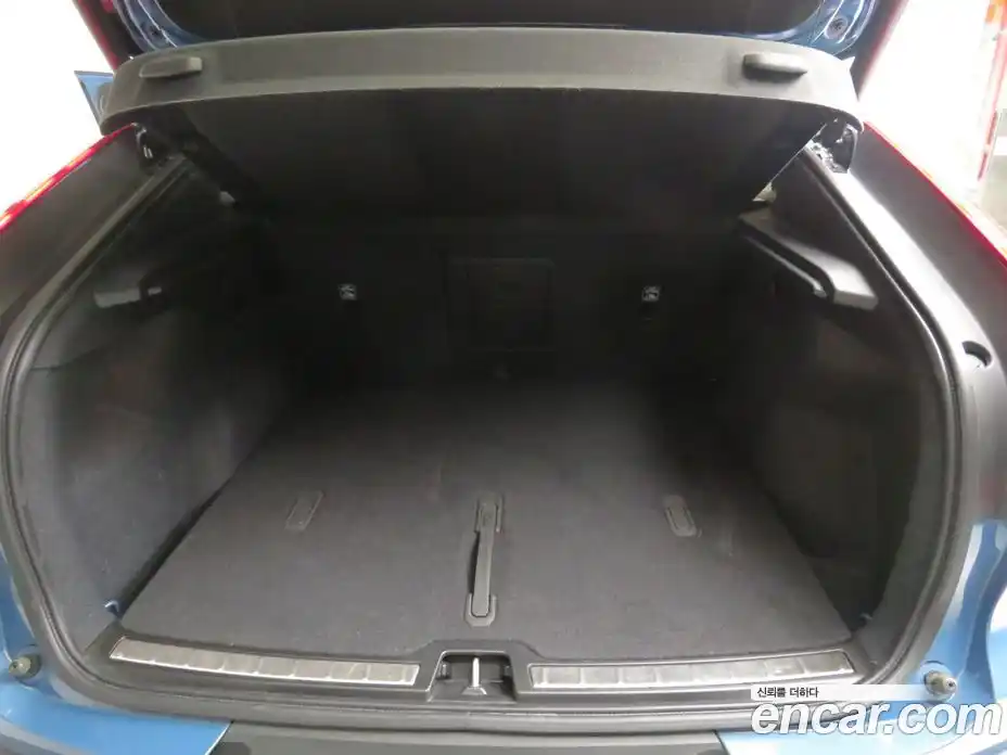 Volvo C40 2024 Автомат в Москве № 230879, фото 12