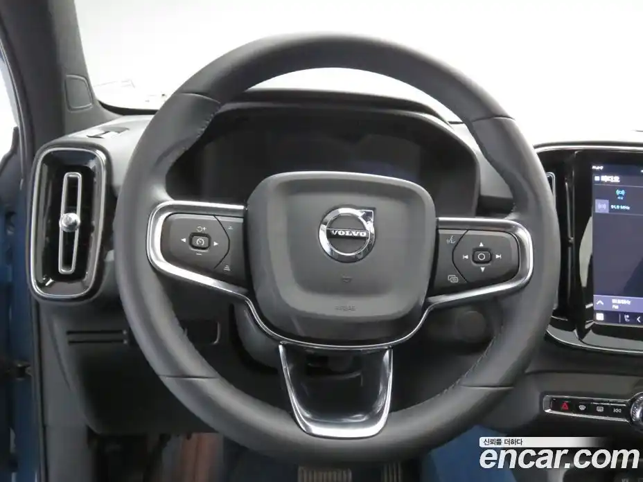 Volvo C40 2024 Автомат в Москве № 230879, фото 14