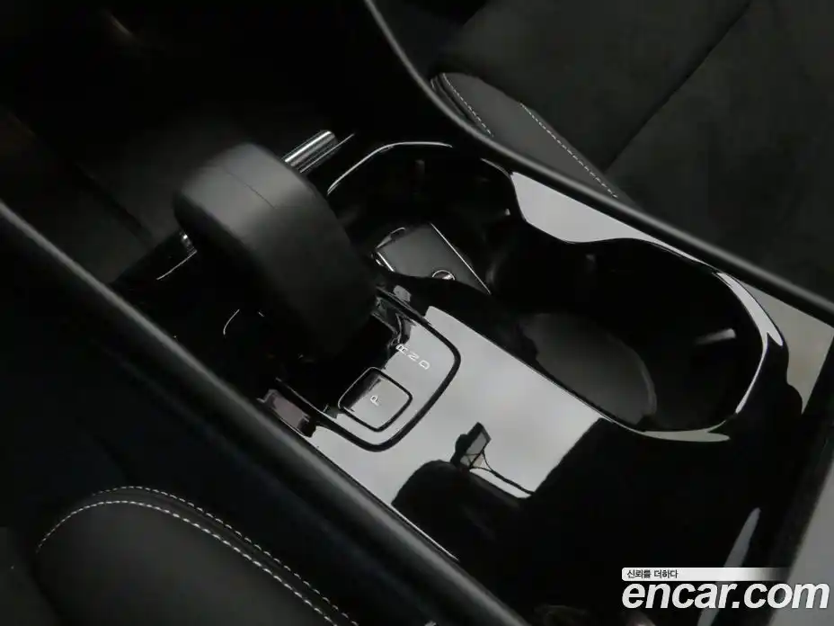 Volvo C40 2024 Автомат в Москве № 230879, фото 16