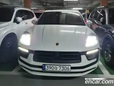 Porsche Macan, 2023