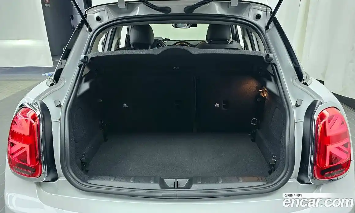 Mini Cooper 2024 1.5 Автомат в Москве № 231379, фото 20