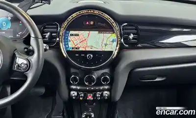 Mini Cooper 2024 1.5 Автомат в Москве № 231379, миниатюра 6