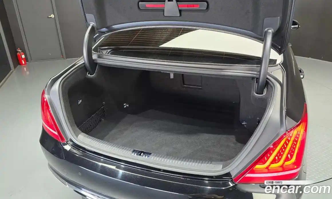 Genesis EQ900 2016 3.8 Автомат в Москве № 23918, фото 17