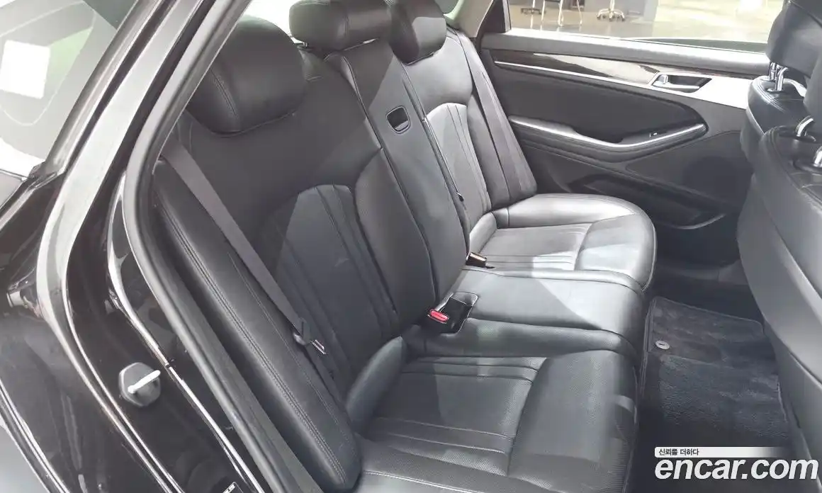 Genesis G80 2018 3.3 Автомат в Москве № 25581, фото 12