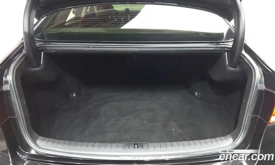 Genesis G80 2018 3.3 Автомат в Москве № 25581, фото 20