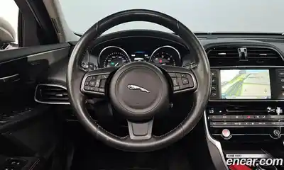 Jaguar XE 2016 2.0 Автомат в Москве № 256084, миниатюра 5