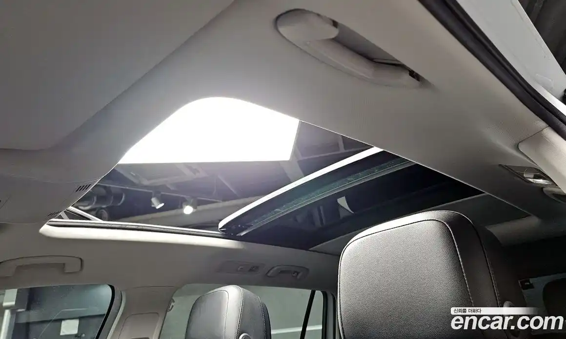 Volkswagen Tiguan 2023 2.0 Автомат в Москве № 276382, фото 5