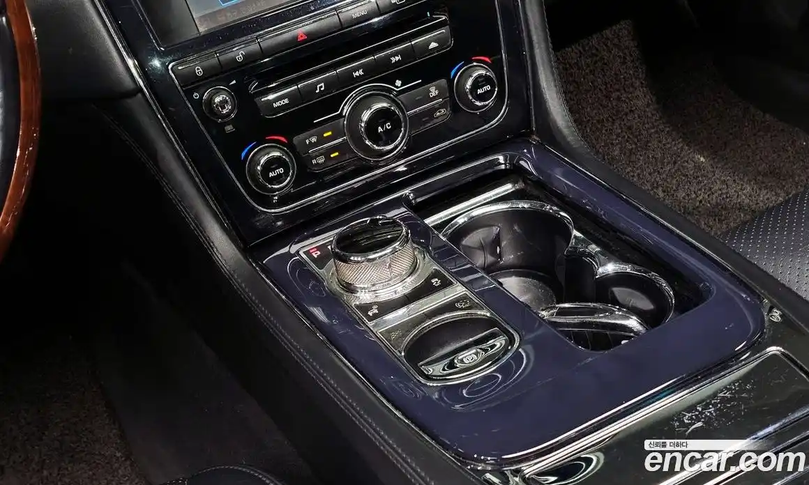 Jaguar XJ 2011 3.0 Автомат в Москве № 283857, фото 10