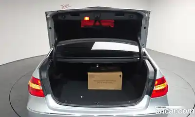 Mercedes-Benz E-Class, 2010