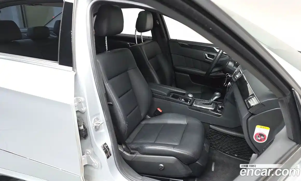 Mercedes-Benz E-Class 2010 1.8 Автомат в Москве № 292498, фото 5