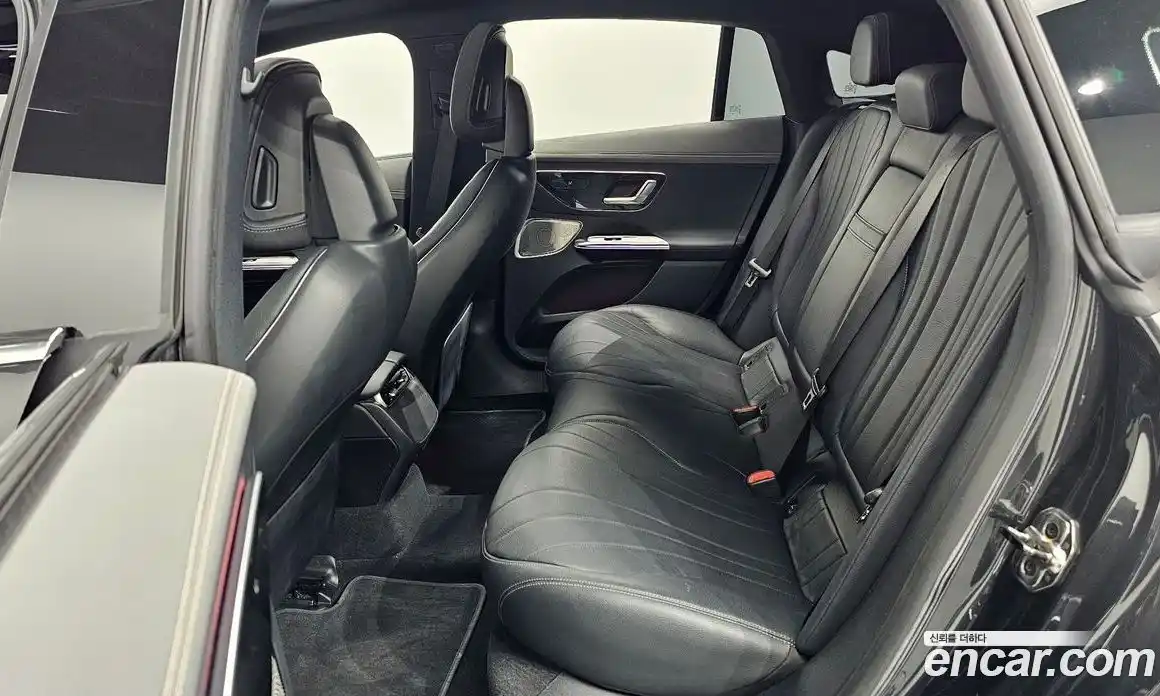 Mercedes-Benz EQE 2023 0.3 Автомат в Москве № 292536, фото 17