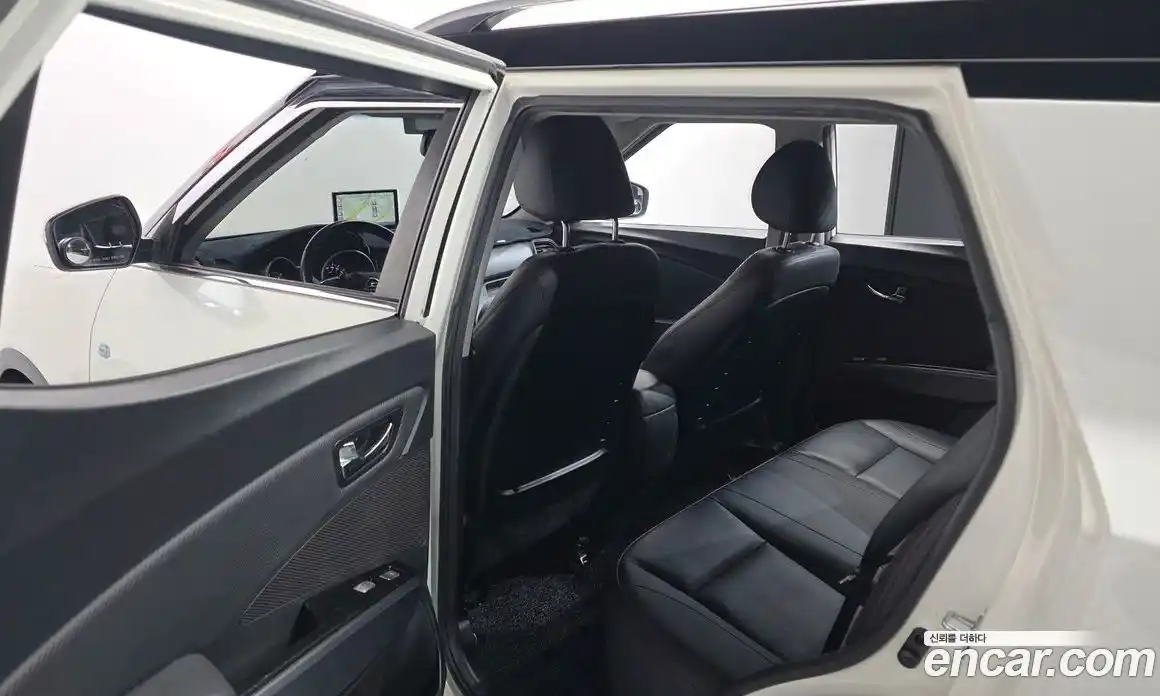 SsangYong TIBOLI 2016 1.6 Автомат в Москве № 29994, фото 11